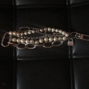 I want to go to Miami need plane ticket lol